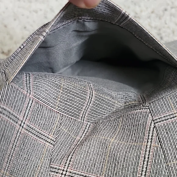 Express sz M gray plaid button-up vest - Picture 13 of 13